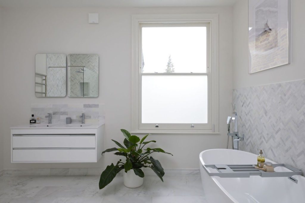 sainfoinroadwhitebathroomarchitecturelondon