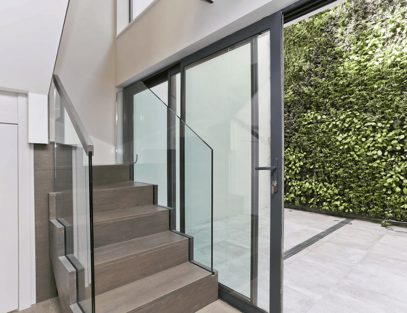 Buckingham Gate Staircase -2