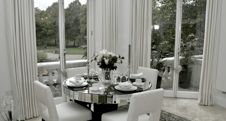 Featured Hyde Park Dining Room, Highlighting Elegant Interiors and Luxurious Design Elements